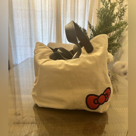 Hello Kitty bag - Picture 2 of 4